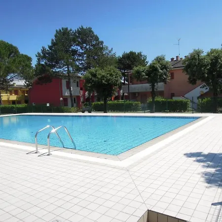 Lägenhet Modern Three-bedroom In With Pool Bibione